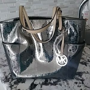 Sale⚡MK Metallic totes bag